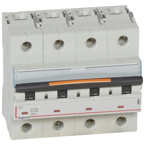 MAGNETOTRMICO DX3 25kA-C 4P 32A