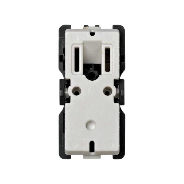 Pulsador 10 A 250V~ de medio elemento y sistema de embornamiento rápido Simon 82 Centralizaciones