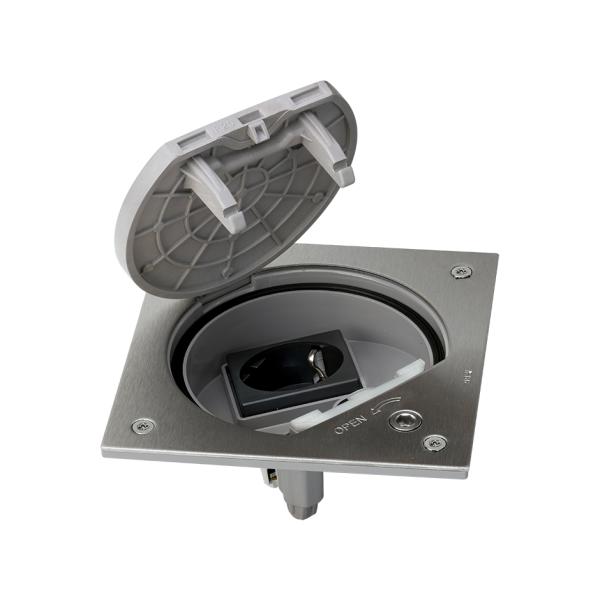 Unidad portamecanismos IP66 con cierre de seguridad y una base de enchufe schuko acero inox Simon K45