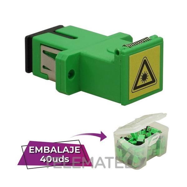 ADAPTADOR SC-SC APC SM SX, CON FIJACIONES, TAPA ANTIPOLVO, VERDE (EN CAJA)